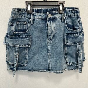 Denim Cargo Mini Skirt – Y2K / 90s Vibe - Size Small